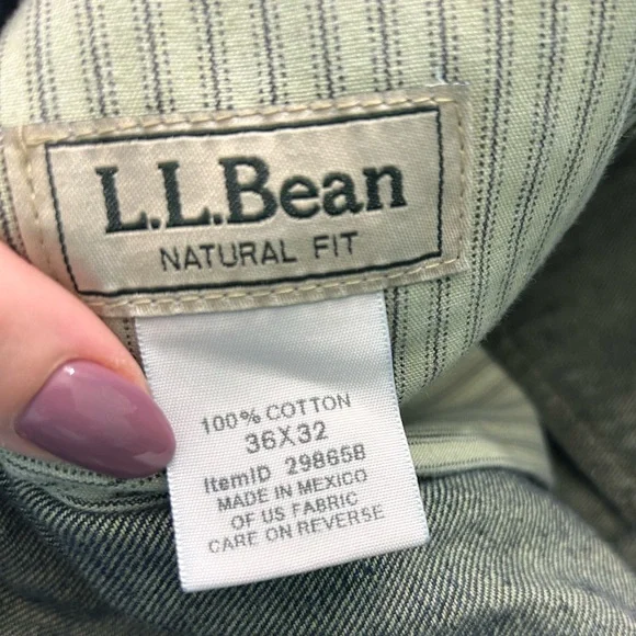 L.L. Bean Dark Wash Natural Fit Jeans - Picture 4 of 4